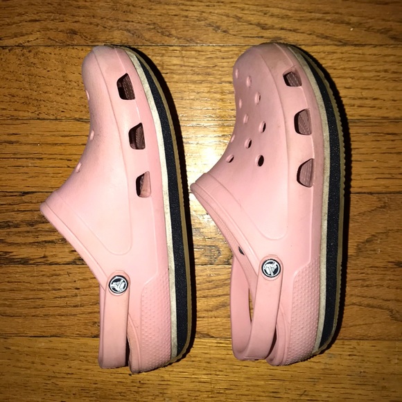 pick crocs - Picture 2 of 3